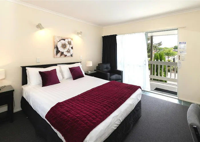 Accolade Lodge Motel